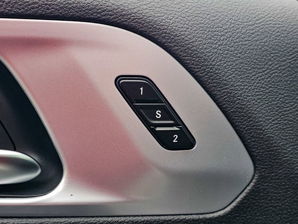 New 2026 Chrysler Pacifica Limited image 12