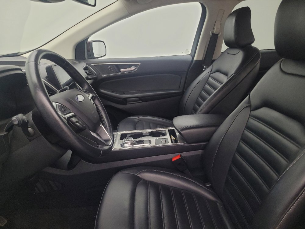Used 2023 Ford Edge SEL image 17