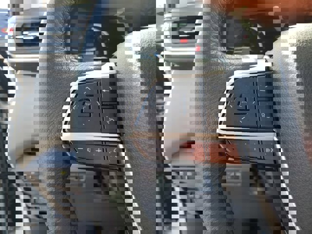 Used 2023 Toyota Sienna XLE image 17