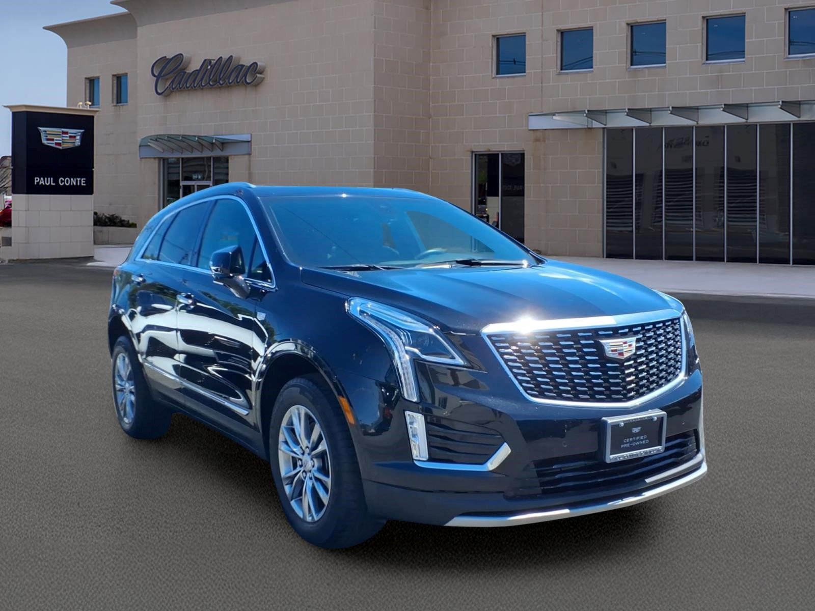 Certified 2023 Cadillac XT5 Premium Luxury AWD/4WD image 3