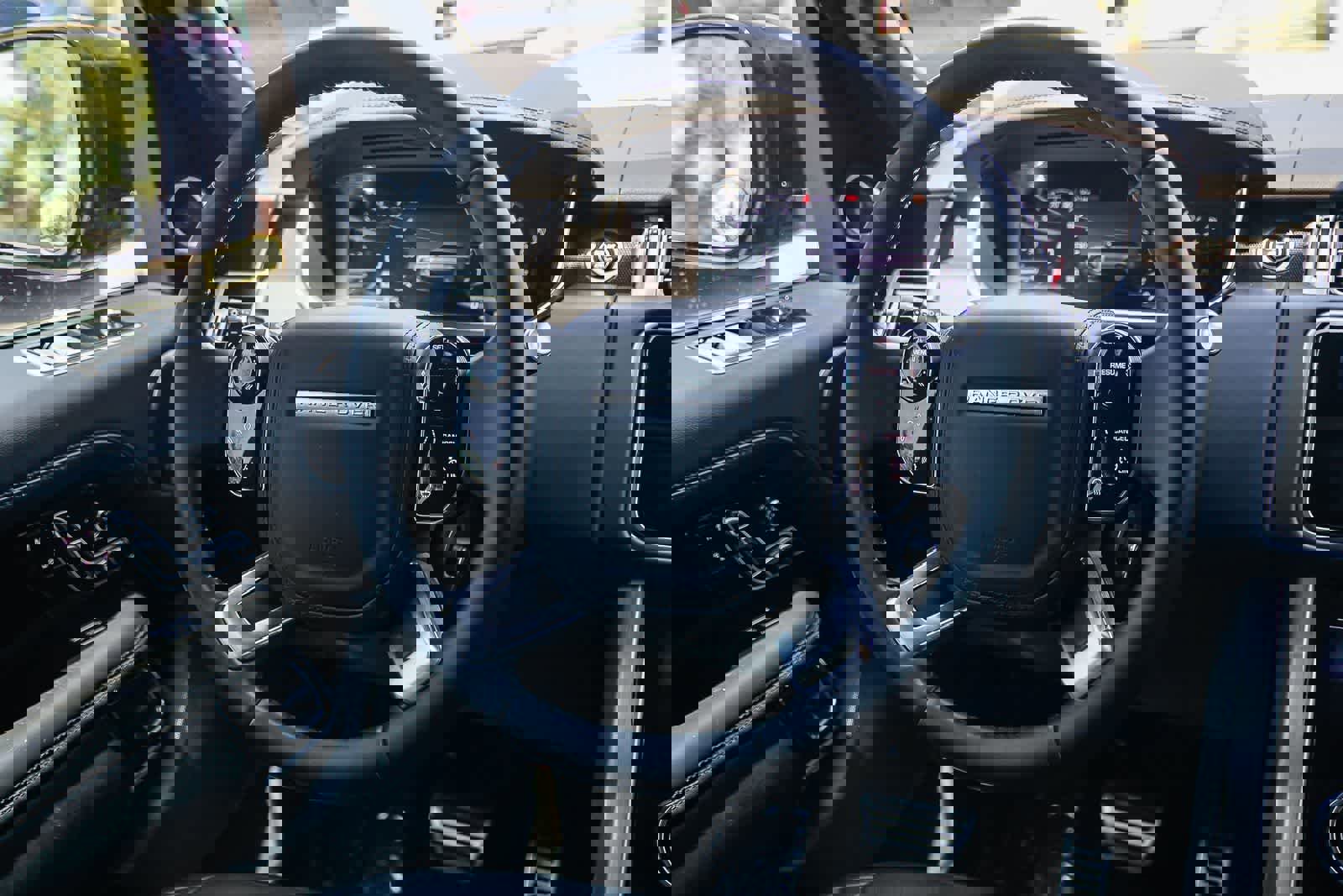 Used 2021 Land Rover Range Rover Westminster Edition image 15