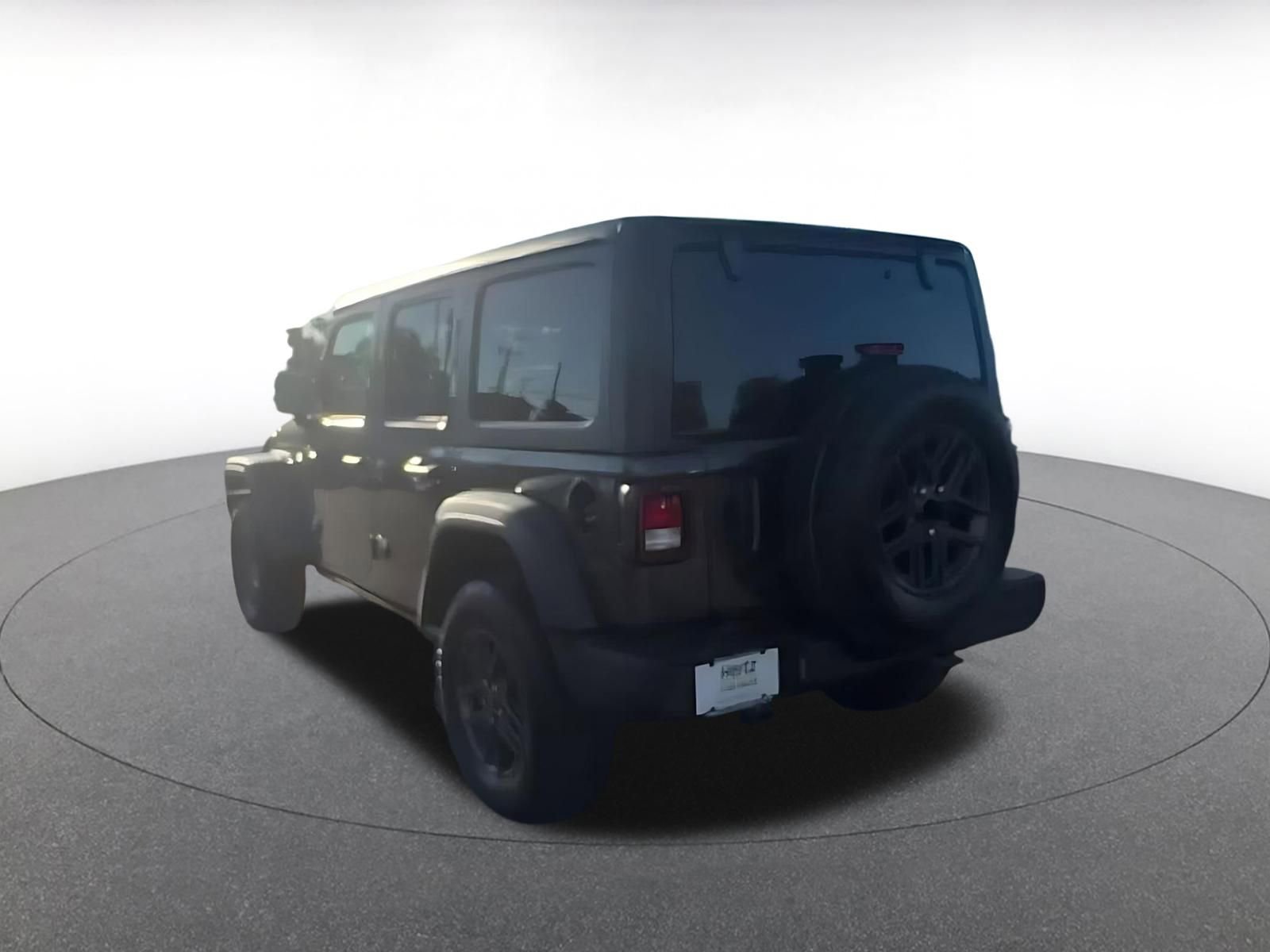 Used 2025 Jeep Wrangler Sport S AWD/4WD image 10