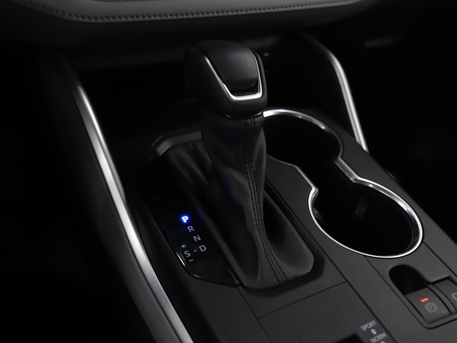 Used 2022 Toyota Highlander XLE image 26