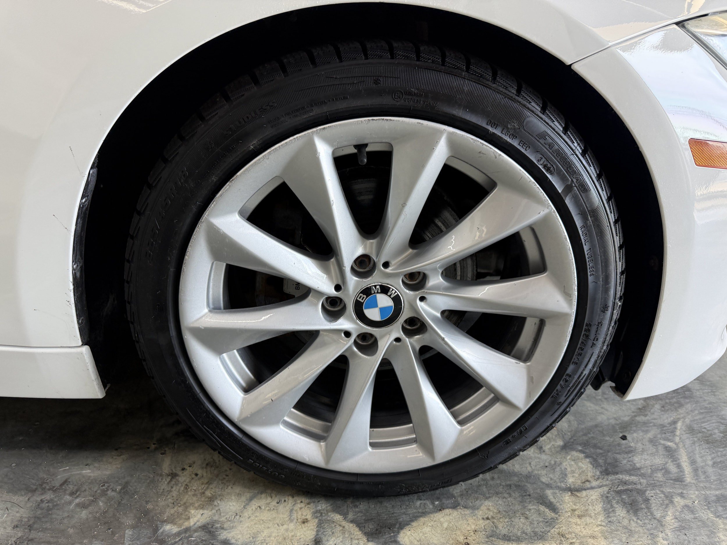 Used 2014 BMW 320i xDrive Sedan AWD/4WD image 30