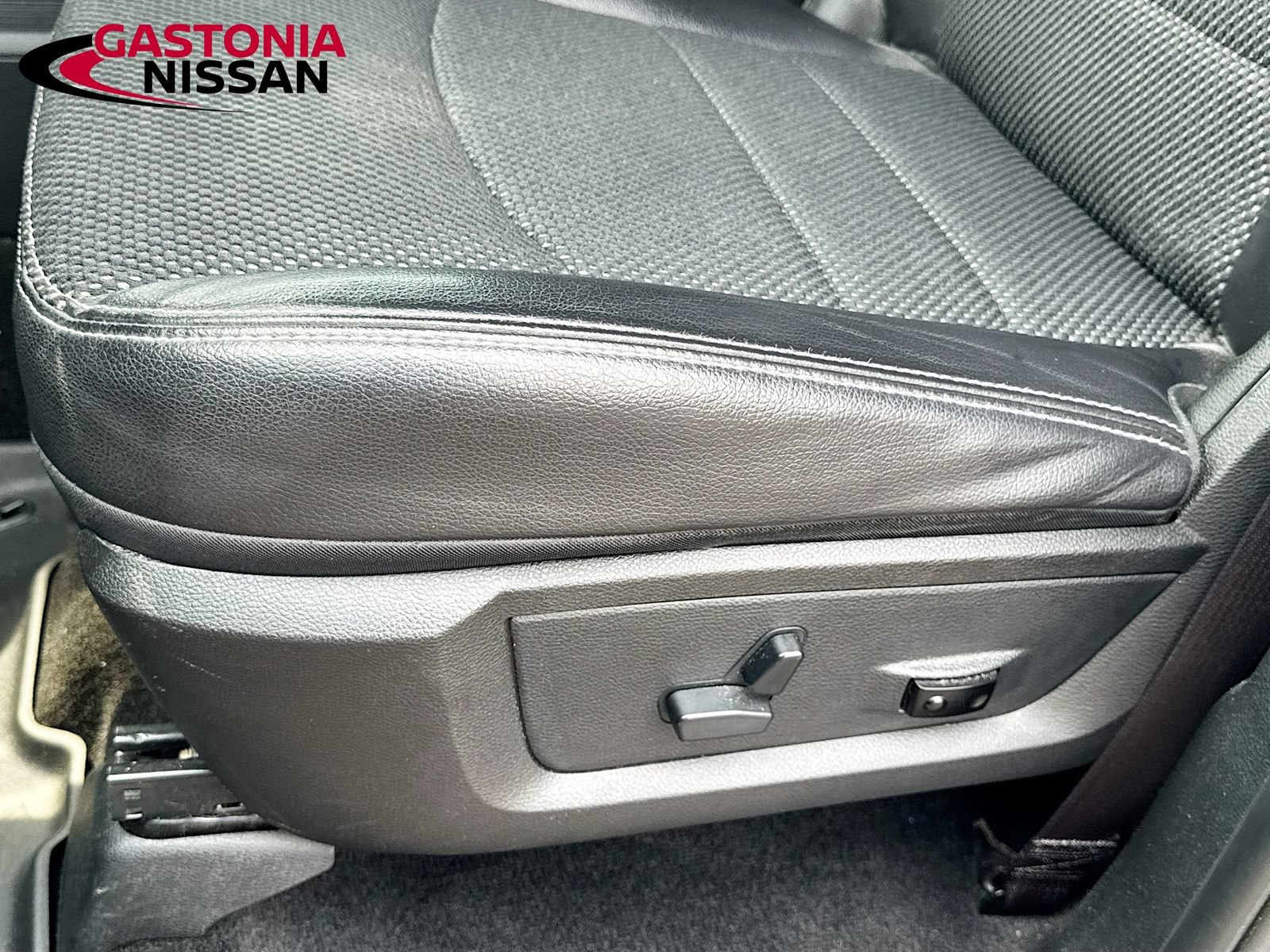 Used 2016 RAM 1500 Sport w/ Convenience Group AWD/4WD image 25