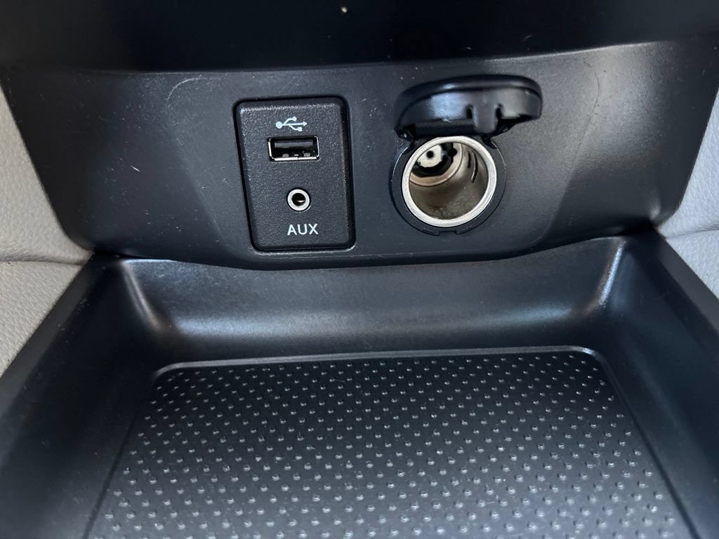 Used 2018 Nissan Rogue Sport SV w/ SV All-Weather Package AWD/4WD image 33
