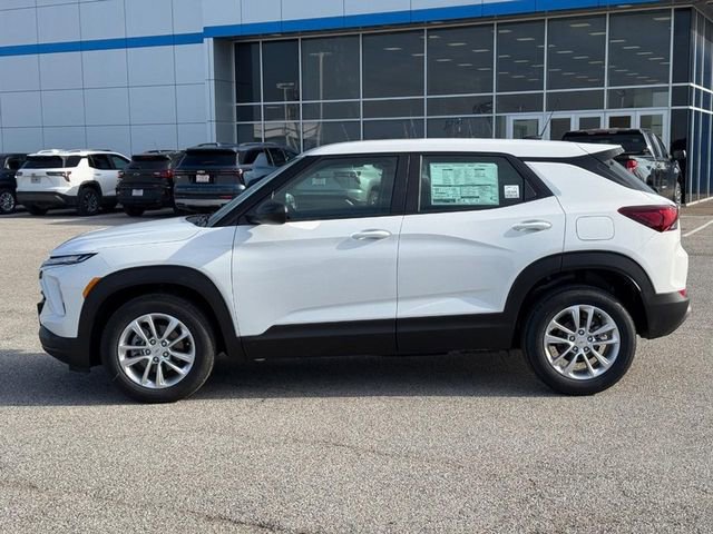 New 2026 Chevrolet TrailBlazer LS FWD image 2