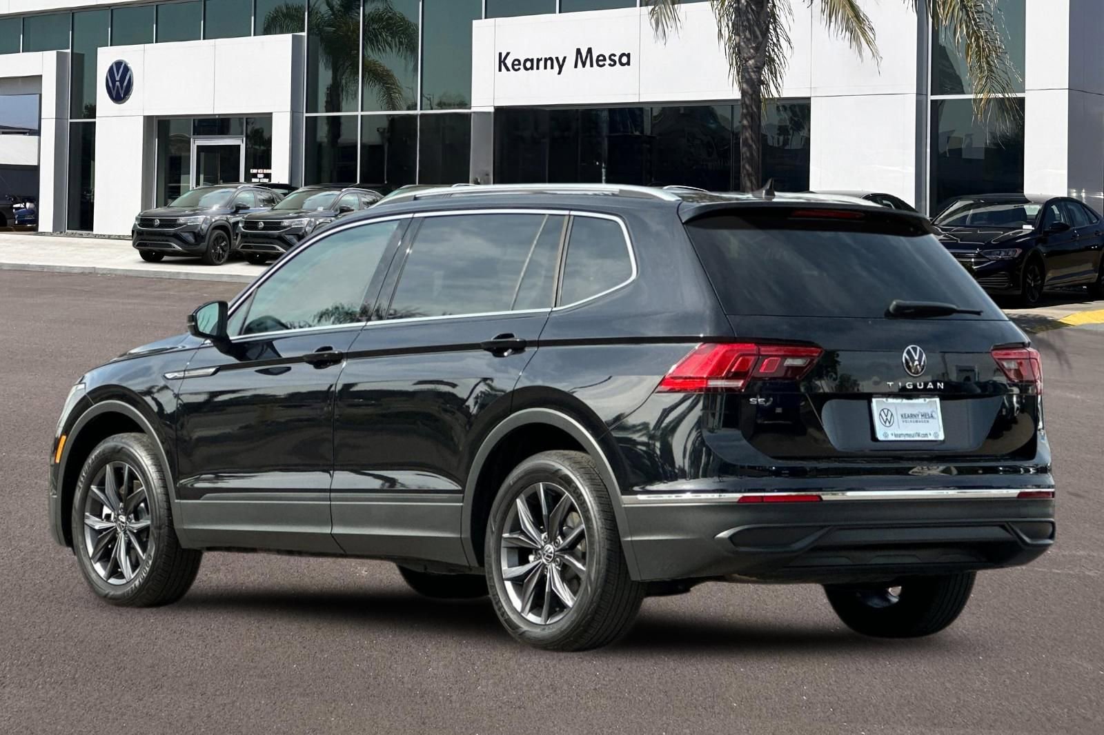 Used 2023 Volkswagen Tiguan SE FWD image 6