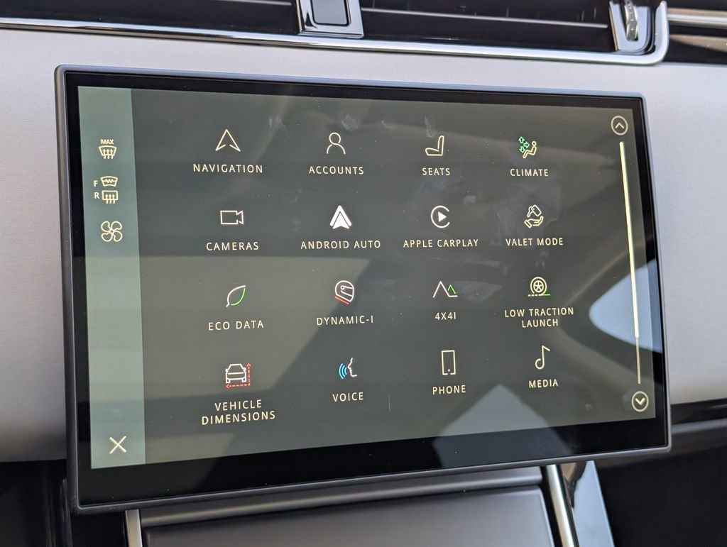Certified 2025 Land Rover Range Rover Evoque Dynamic SE image 17
