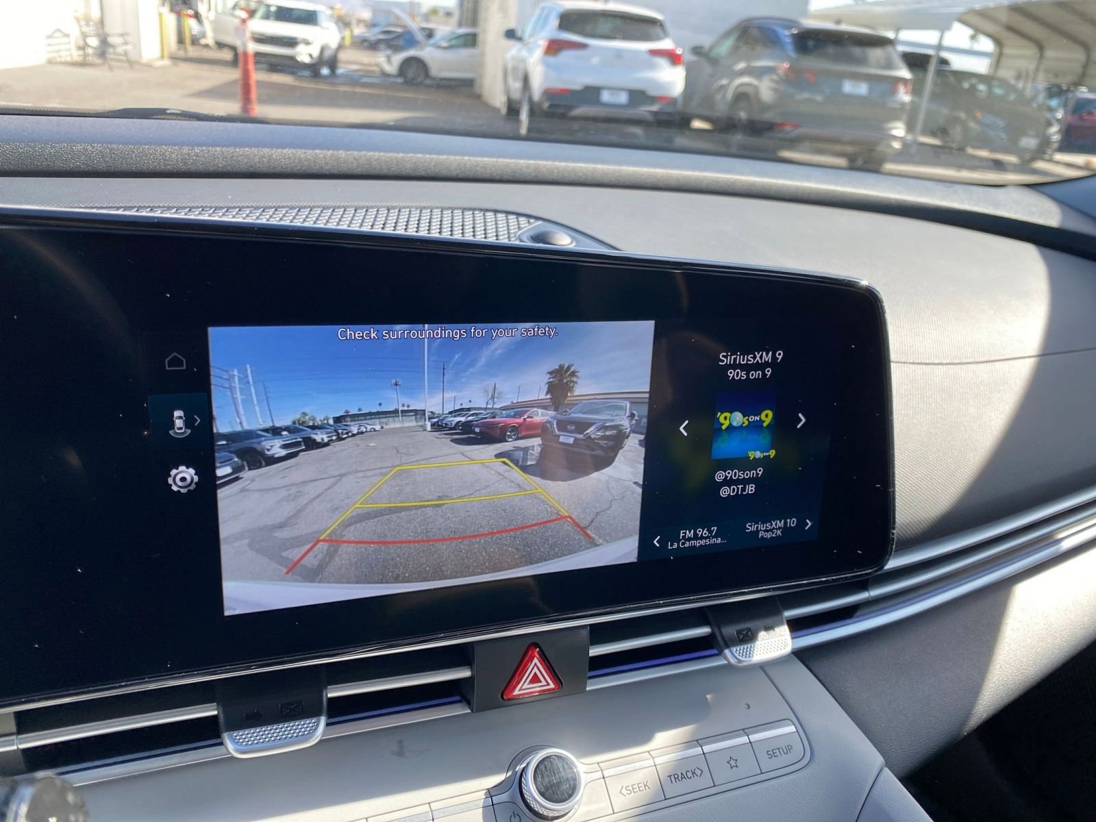 Used 2025 Hyundai Elantra Limited FWD image 25