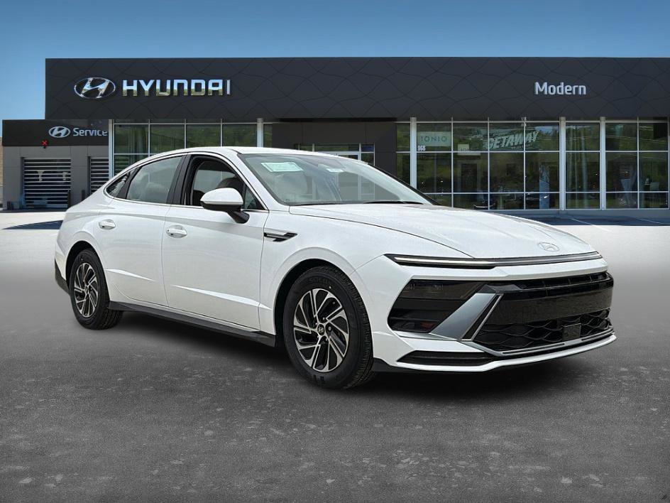 New 2026 Hyundai Sonata Blue FWD image 2
