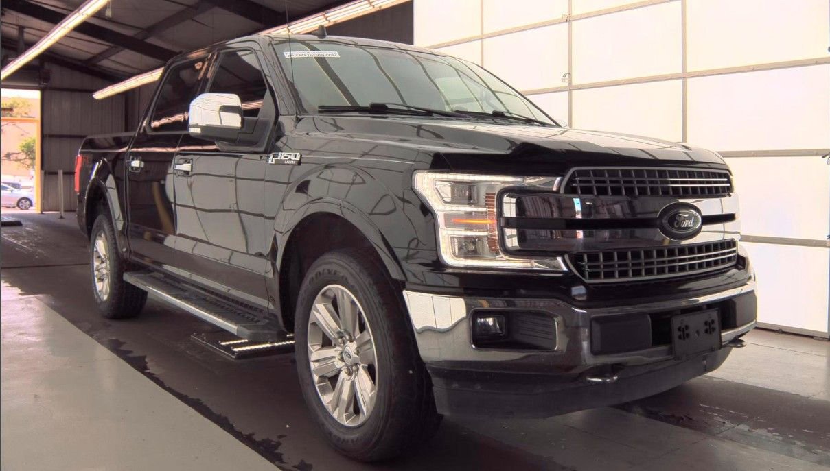 Used 2019 Ford F150 Lariat w/ Equipment Group 502A Luxury AWD/4WD image 2