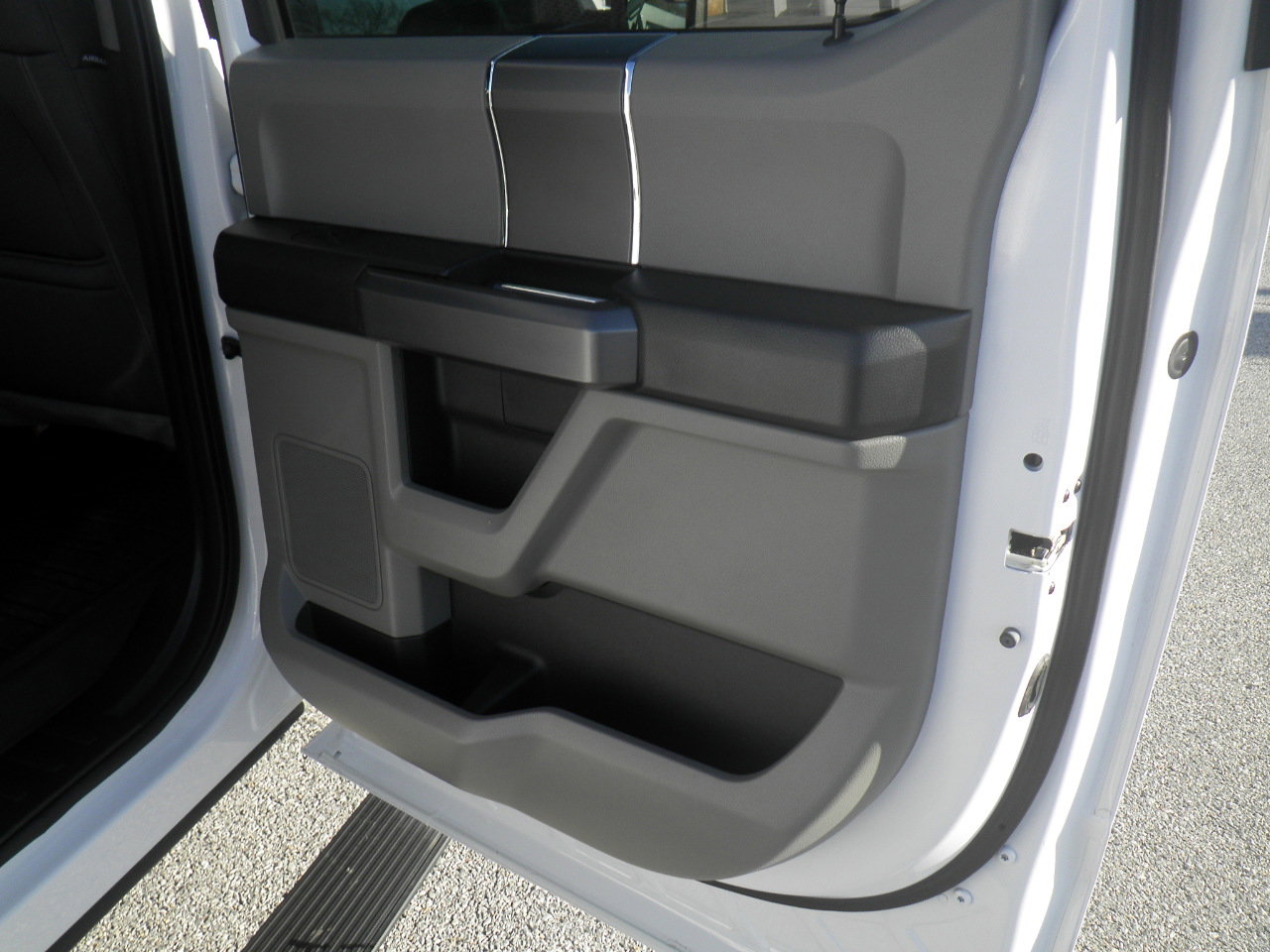 Used 2019 Ford F150 XLT w/ Equipment Group 302A Luxury image 25