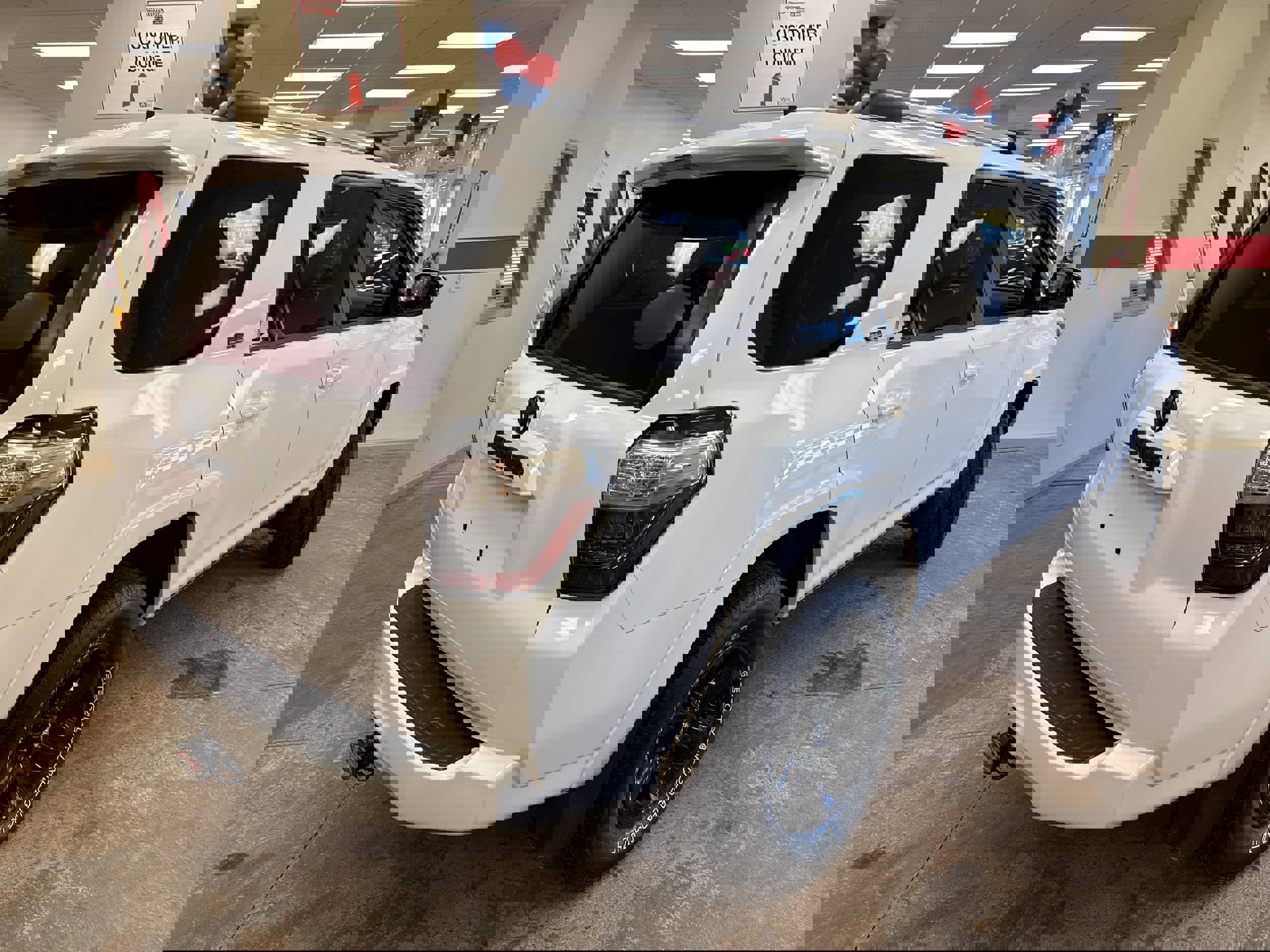 Used 2022 Toyota 4Runner SR5 Premium image 11