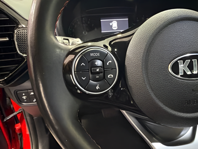 Used 2020 Kia Soul GT-Line Turbo FWD image 14