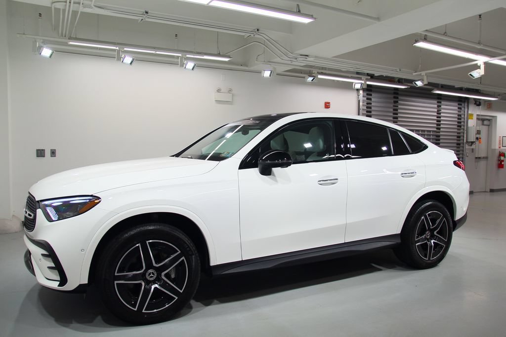 Certified 2026 Mercedes-Benz GLC 300 4MATIC image 4