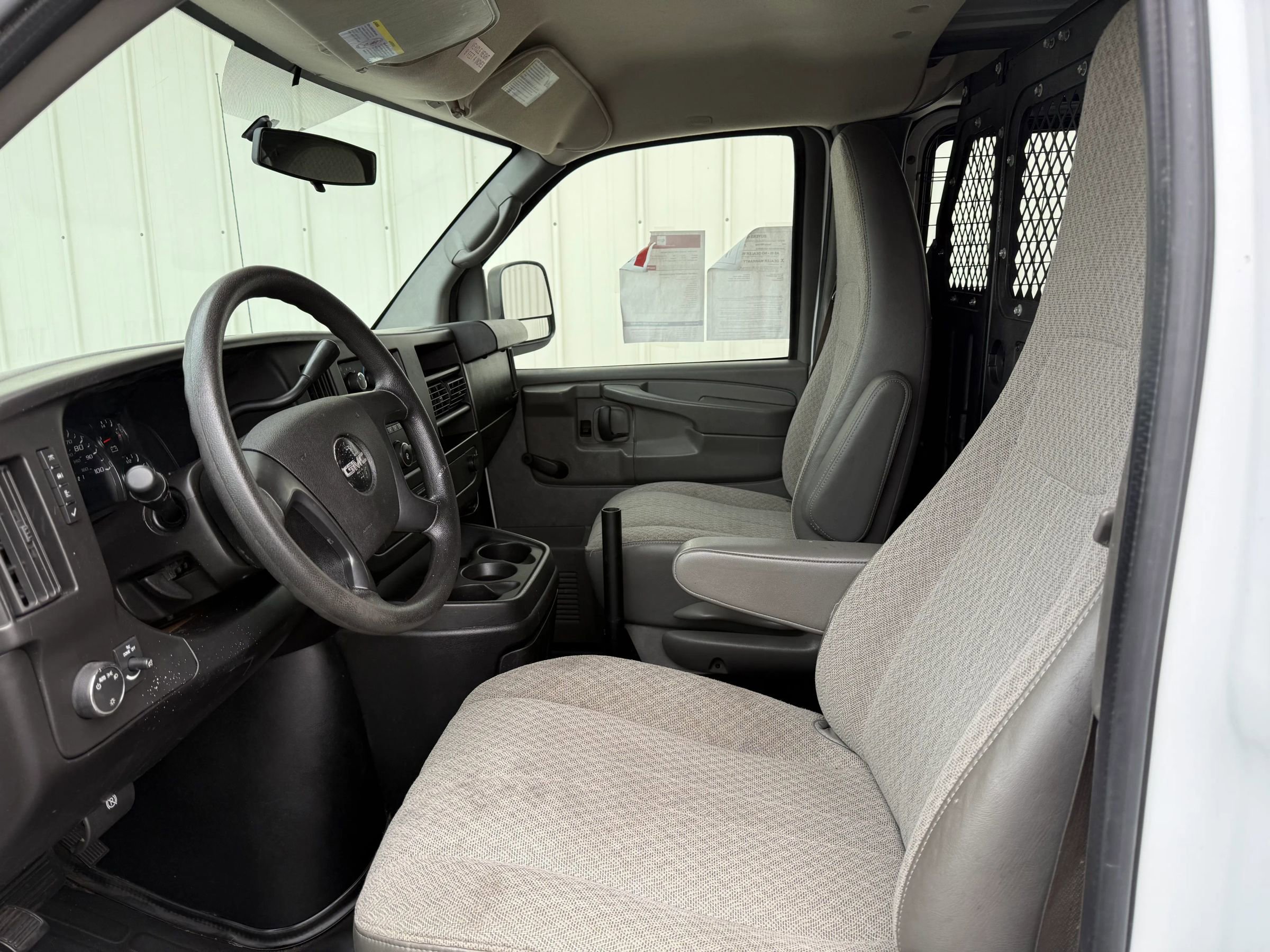 Used 2013 GMC Savana 1500 AWD image 16