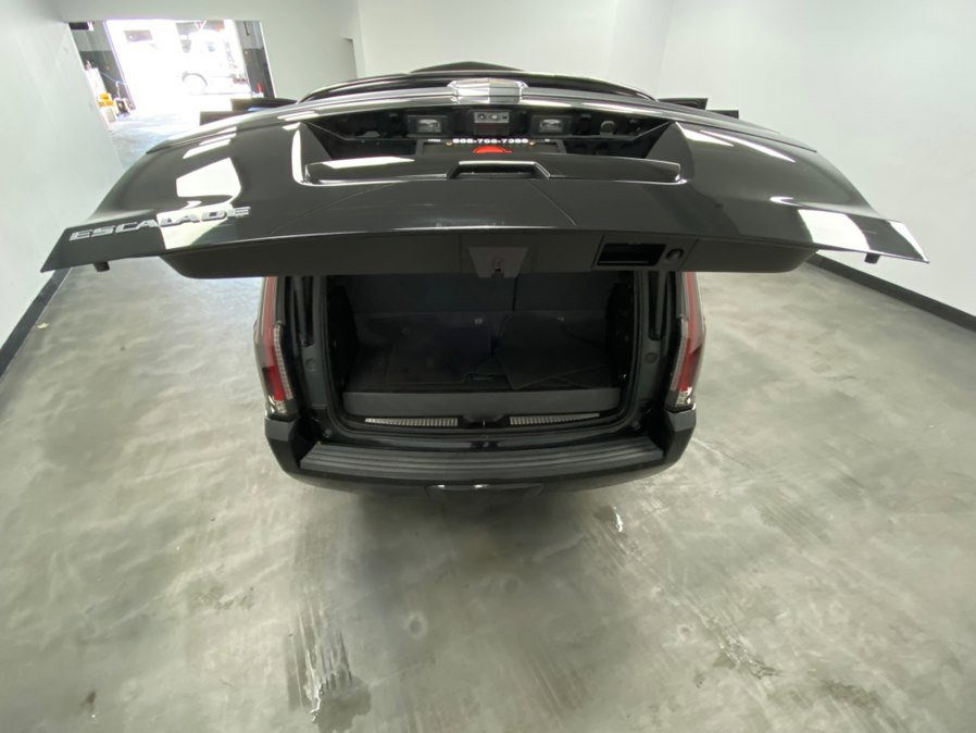 Used 2017 Cadillac Escalade Platinum AWD/4WD image 51