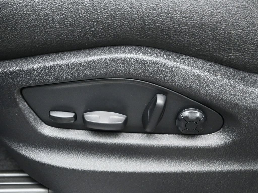 New 2026 Porsche Cayenne S image 14