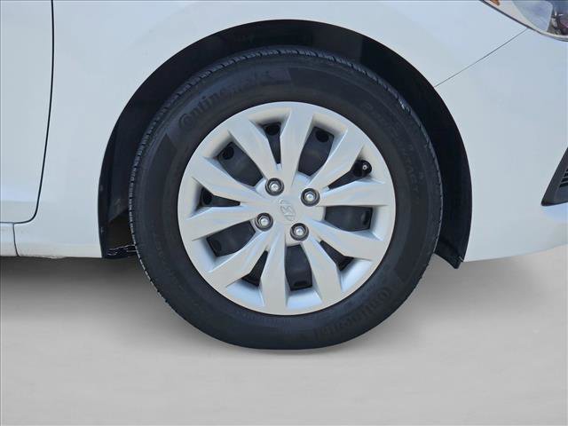 Used 2021 Hyundai Accent SE image 23