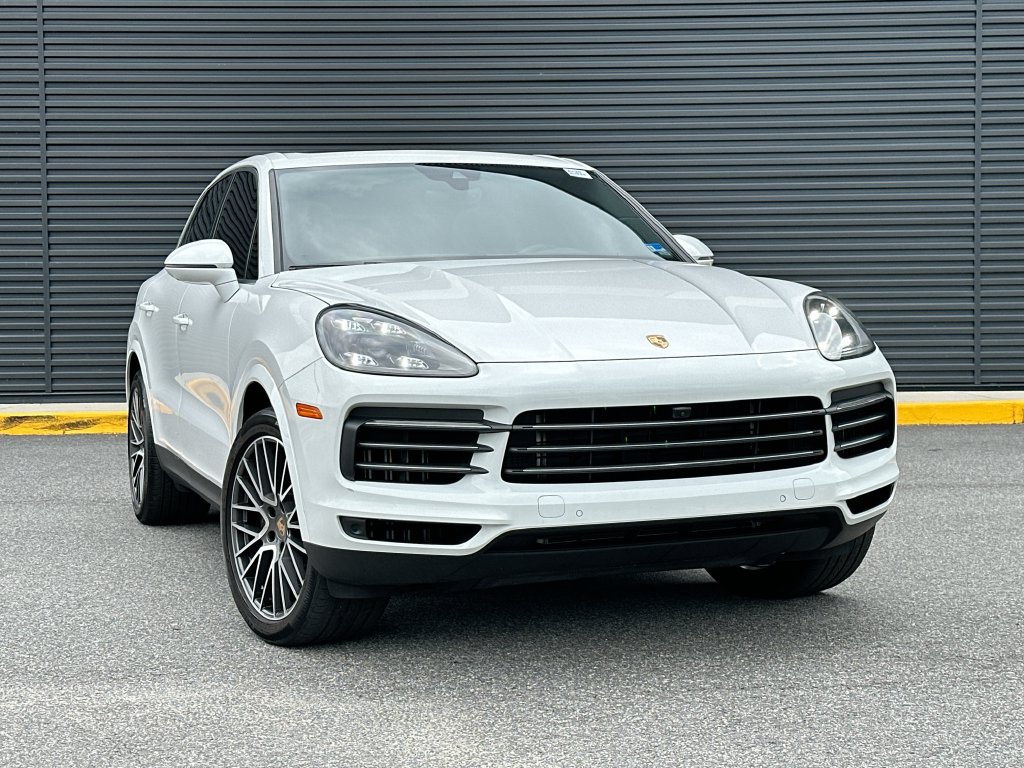 Certified 2023 Porsche Cayenne S w/ Premium Package Plus AWD/4WD image 7