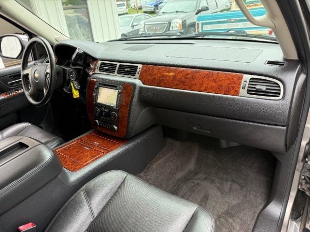 Used 2014 Chevrolet Tahoe LTZ AWD/4WD image 14