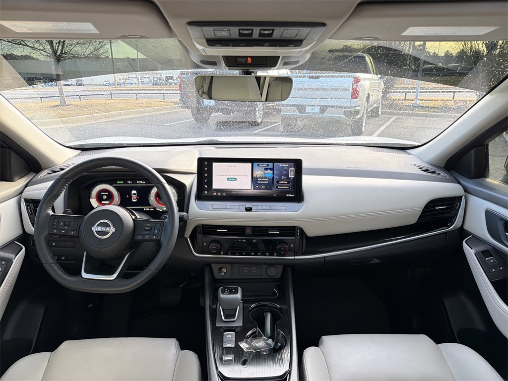 Used 2024 Nissan Rogue SL w/ SL Premium Package image 27