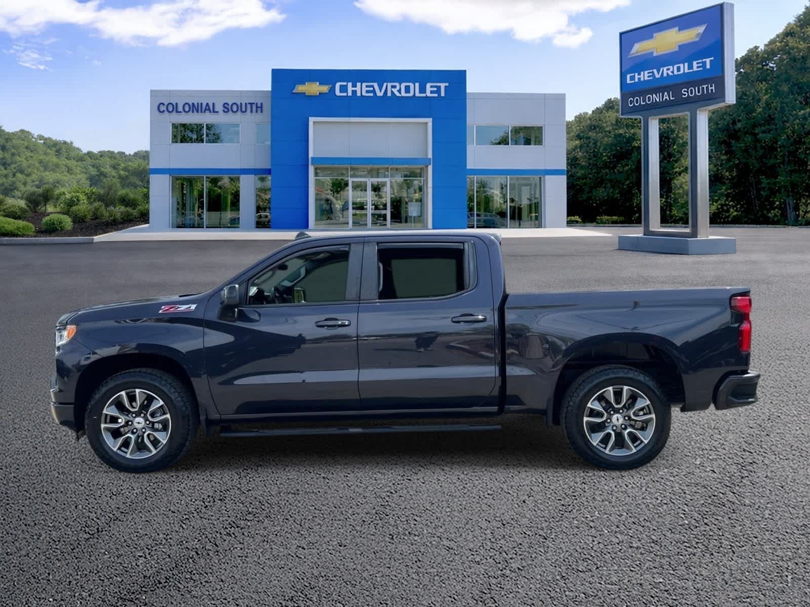 Certified 2023 Chevrolet Silverado 1500 RST w/ Z71 Off-Road Package AWD/4WD image 3