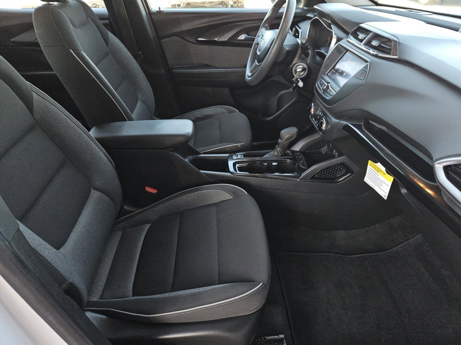 Used 2022 Chevrolet TrailBlazer LS image 25