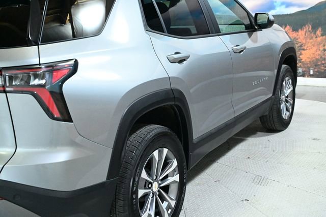 Used 2026 Chevrolet Equinox LT FWD image 9