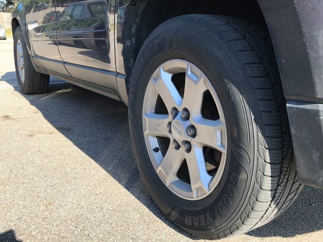 Used 2015 GMC Acadia SLE AWD/4WD image 12