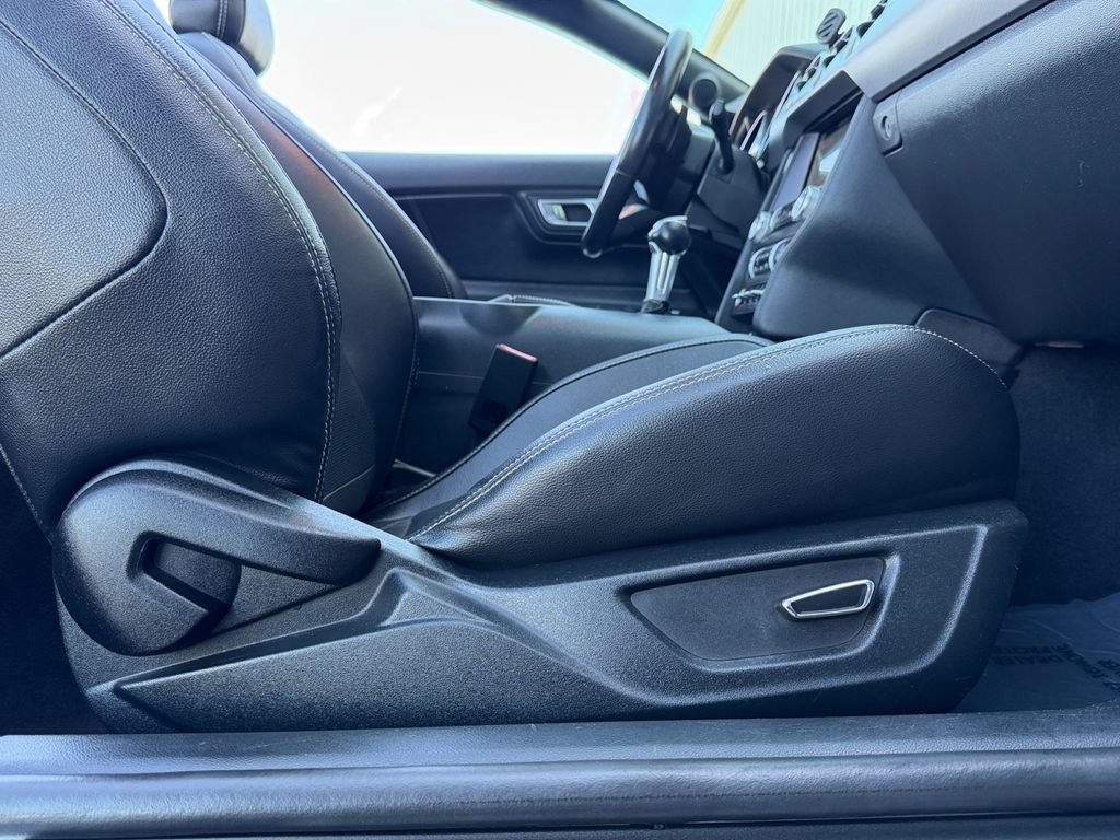 Used 2019 Ford Mustang Premium RWD image 36