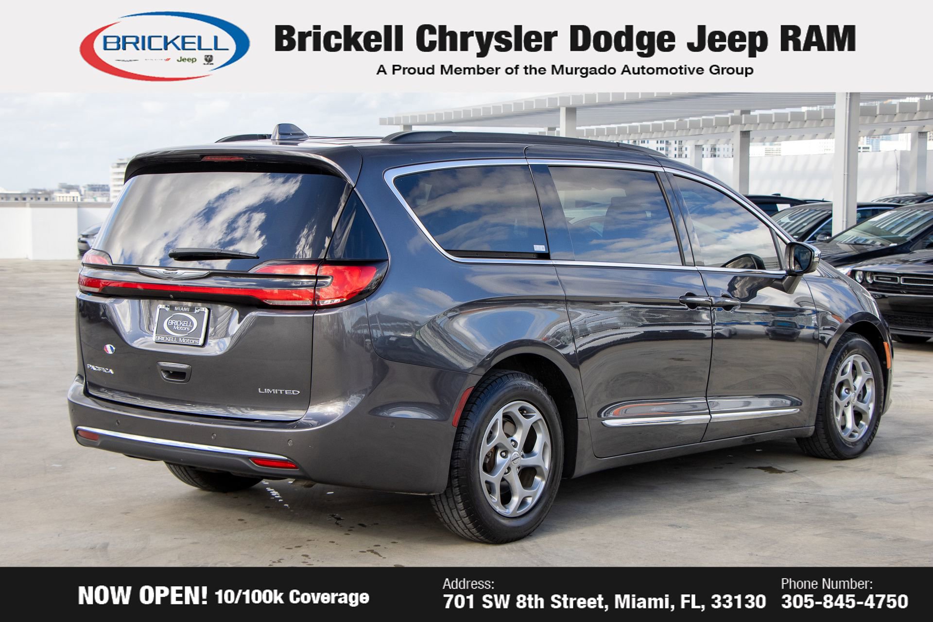 Used 2022 Chrysler Pacifica Limited image 5