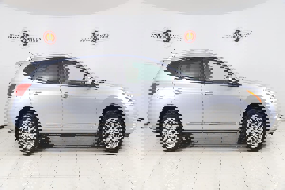 Used 2013 Nissan Rogue SL image 2