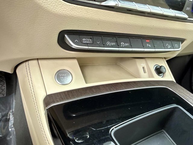 Used 2021 Audi Q5 Premium Plus w/ Premium Plus Package image 30