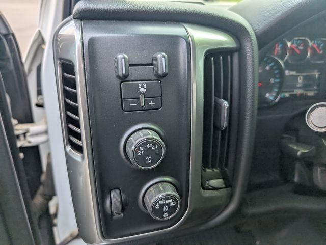 Used 2018 Chevrolet Silverado 1500 LT w/ All Star Edition image 18