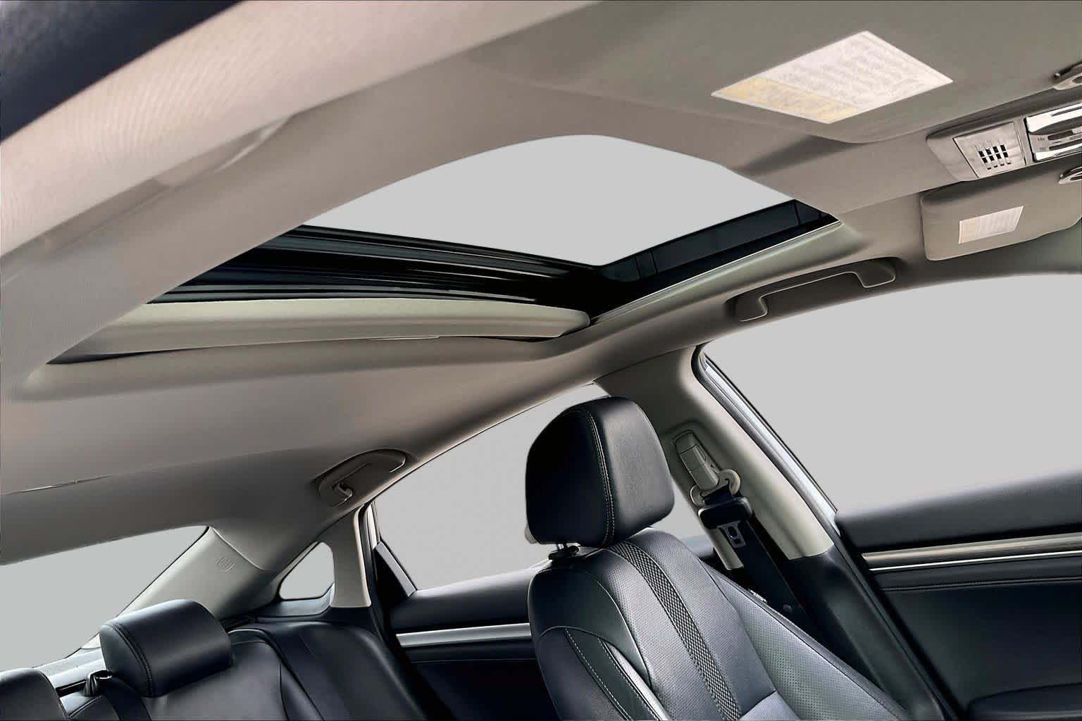 Used 2021 Honda Civic EX-L image 13