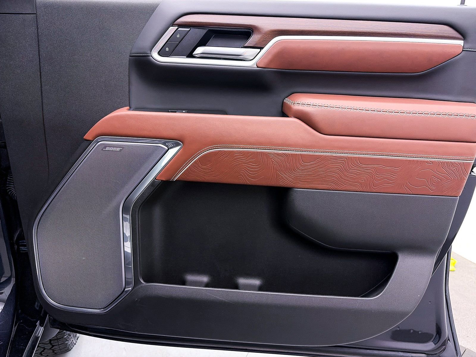 Used 2025 GMC Sierra 2500 Denali Ultimate image 39