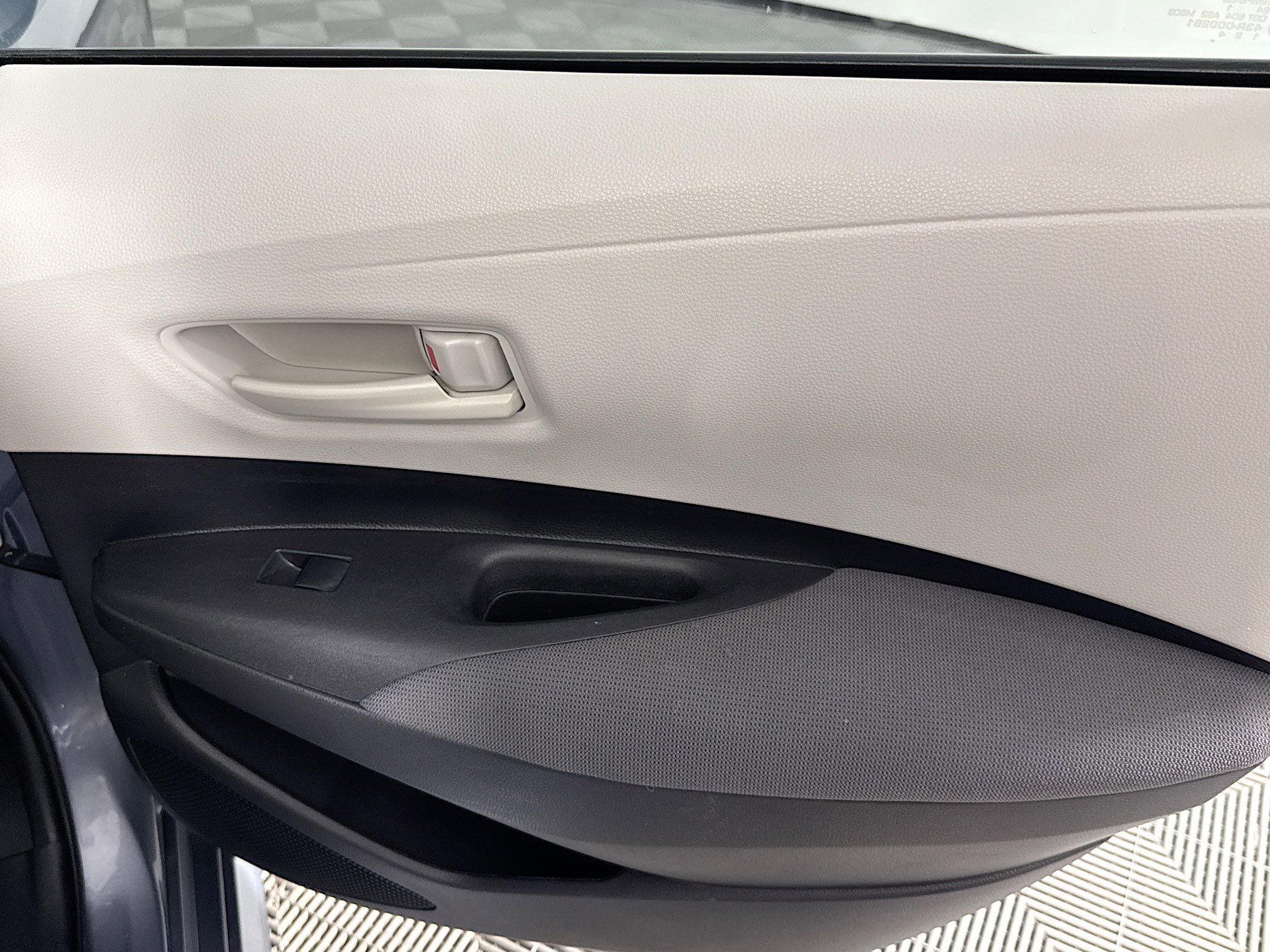 Used 2022 Toyota Corolla L FWD image 26