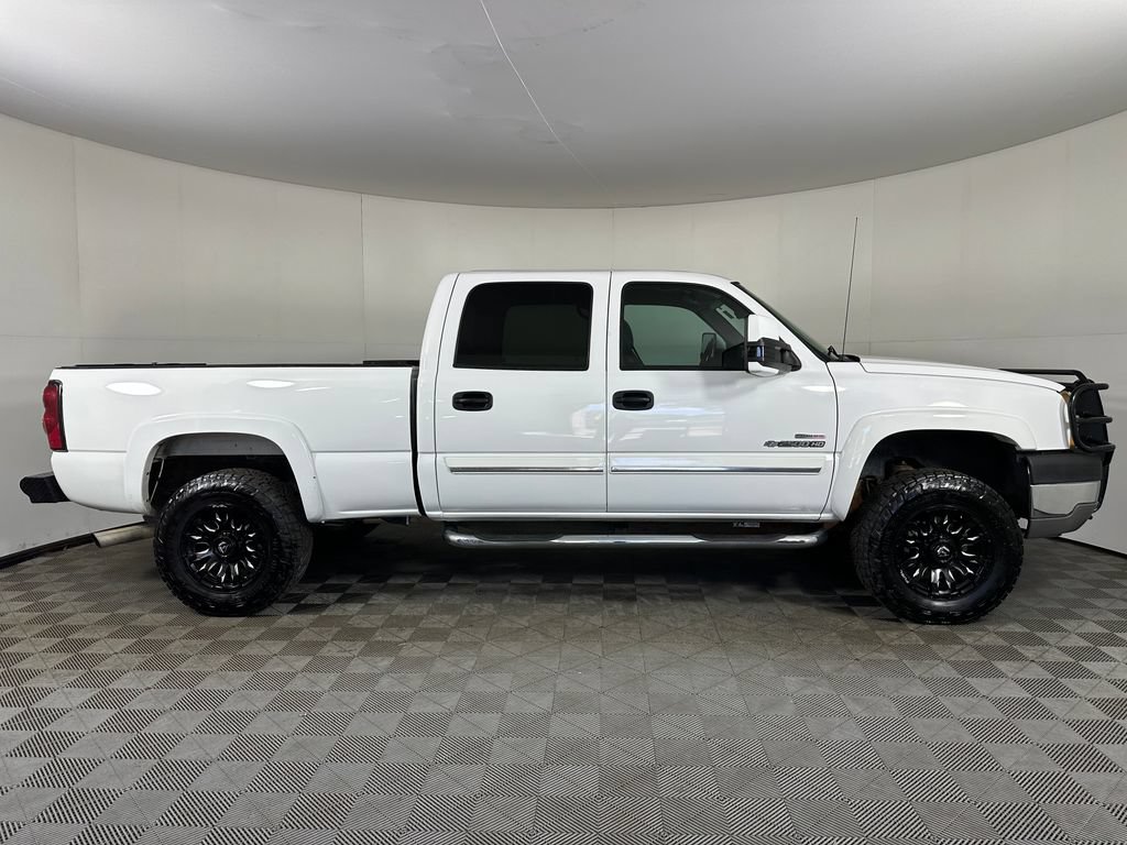 Used 2004 Chevrolet Silverado 2500 LS w/ Heavy-Duty Power Package RWD image 6