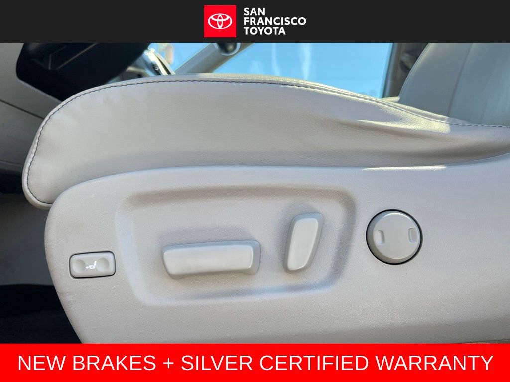Certified 2019 Toyota Highlander XLE AWD/4WD image 12