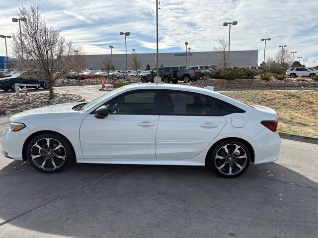 Used 2025 Honda Civic Sport image 4