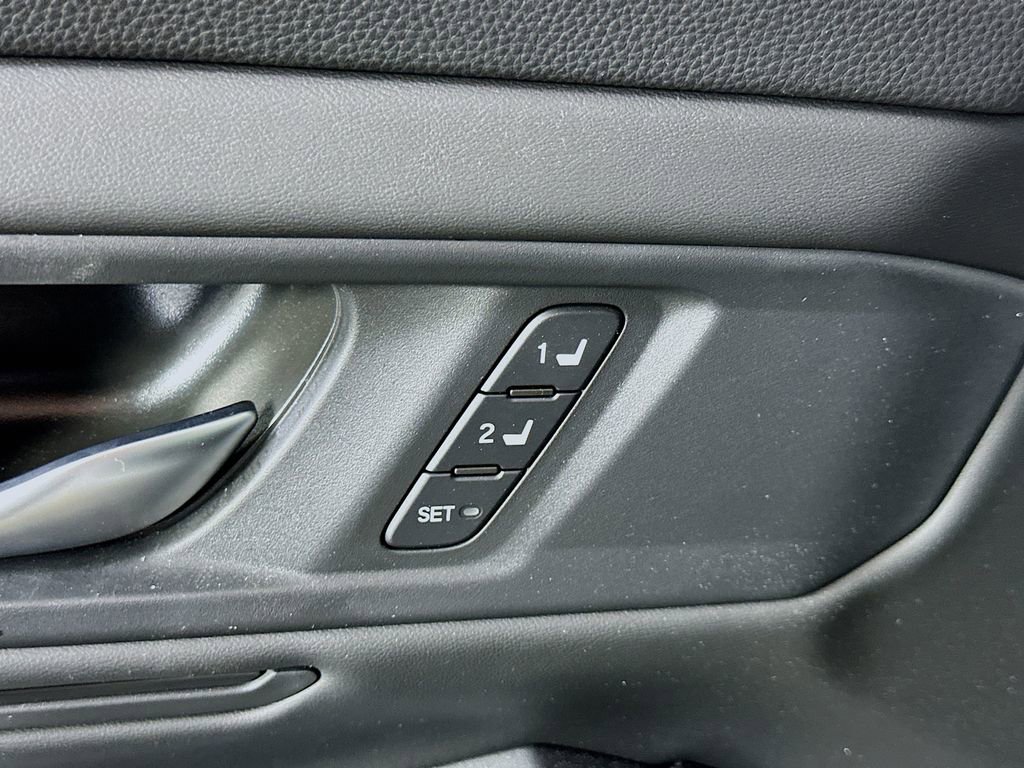 Used 2025 Honda Accord Sport image 21