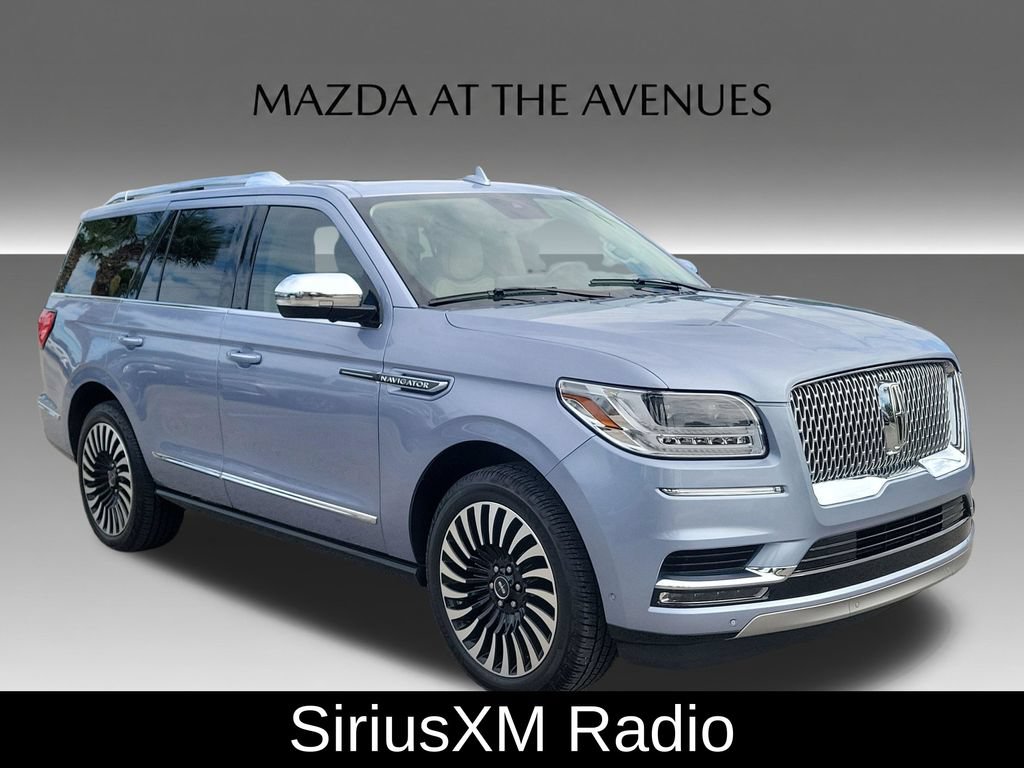Used 2021 Lincoln Navigator Black Label AWD/4WD image 3