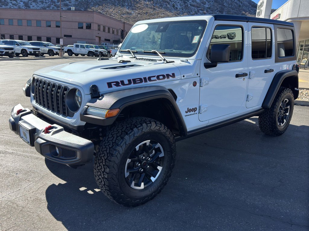 Used 2025 Jeep Wrangler Unlimited Rubicon image 3
