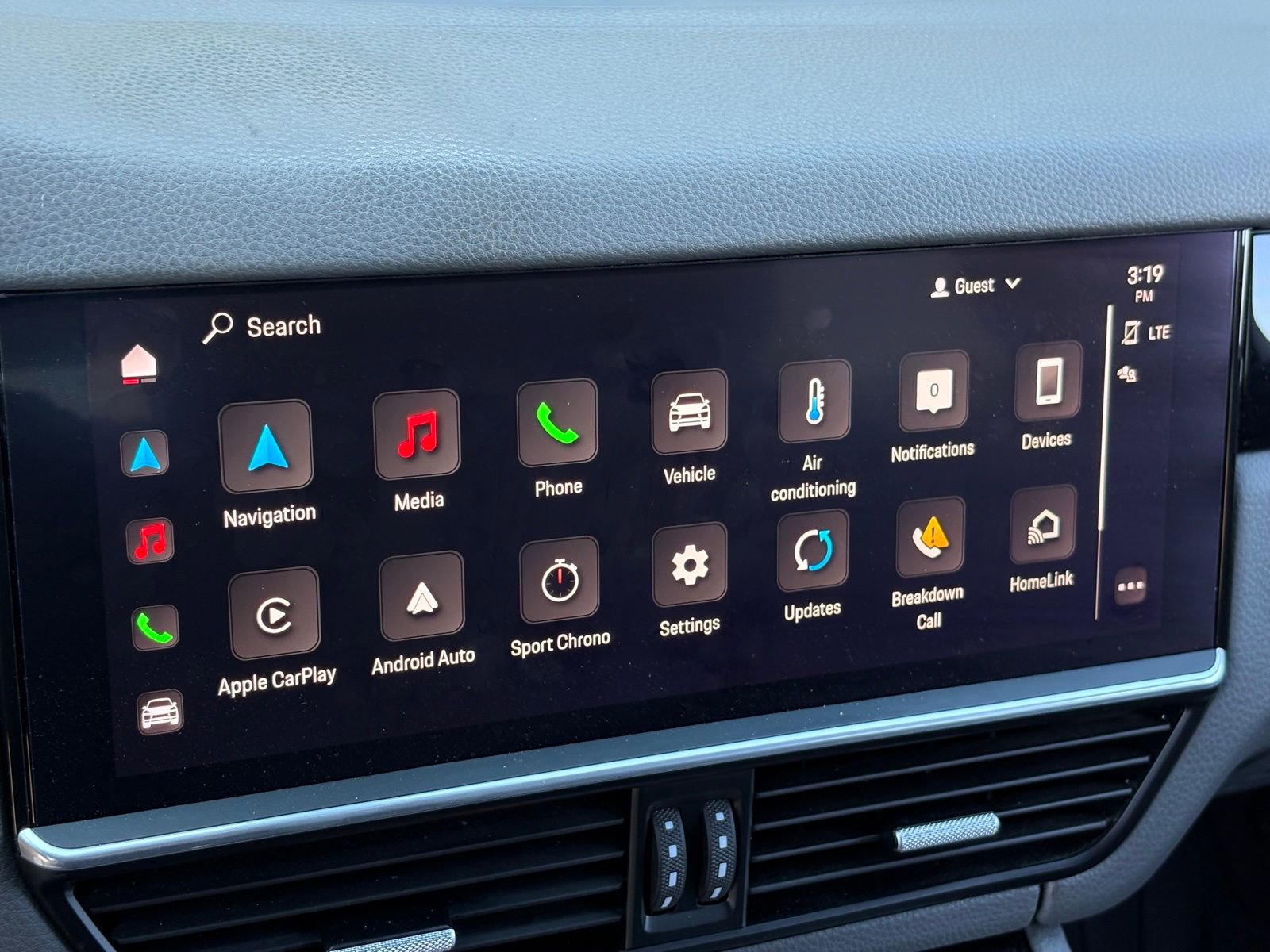 Used 2023 Porsche Cayenne Coupe AWD/4WD image 24