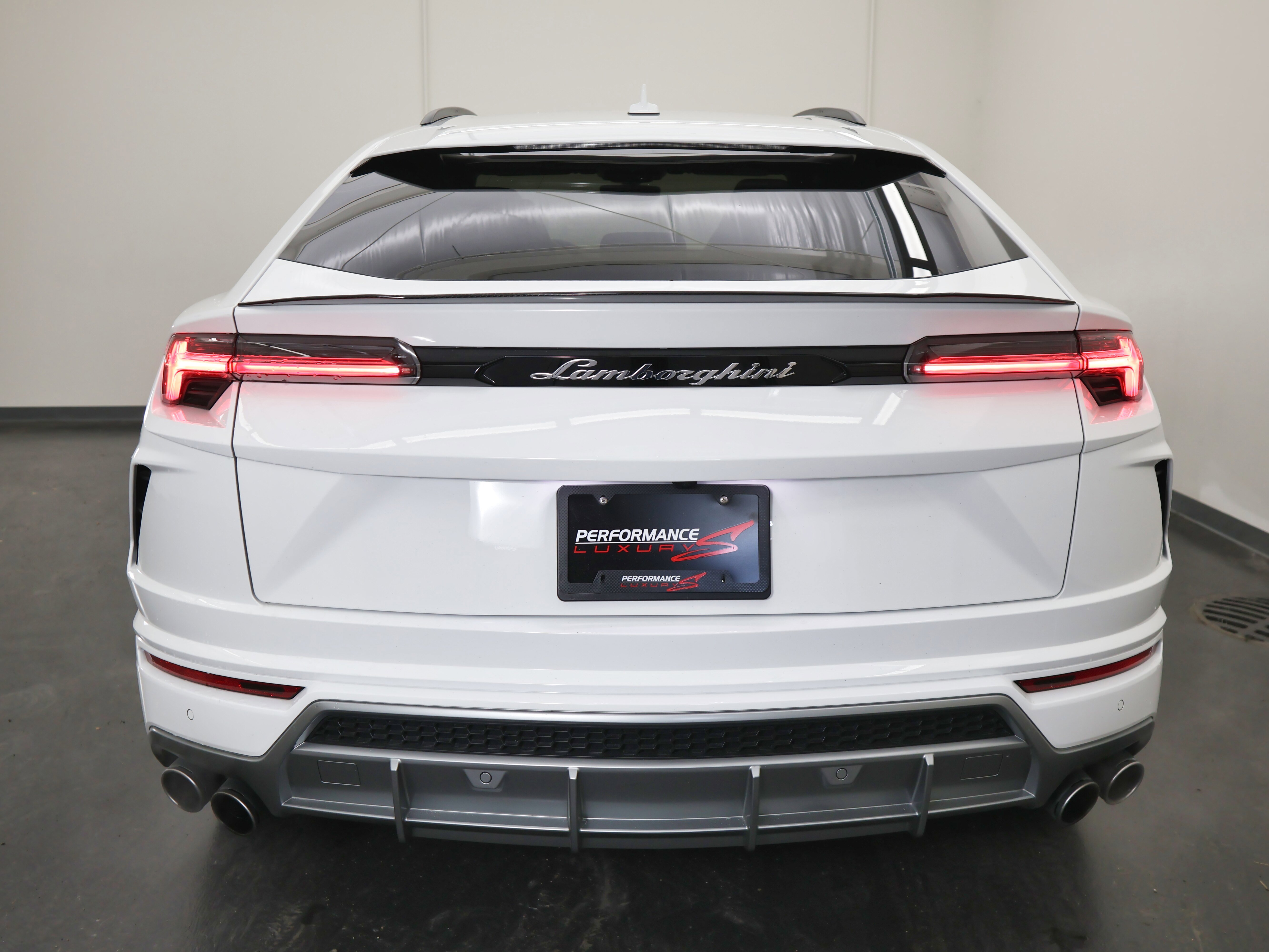 Used 2022 Lamborghini Urus image 4