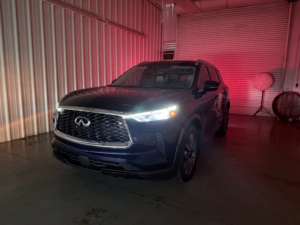 Certified 2023 INFINITI QX60 Luxe w/ Cargo Package FWD image 8