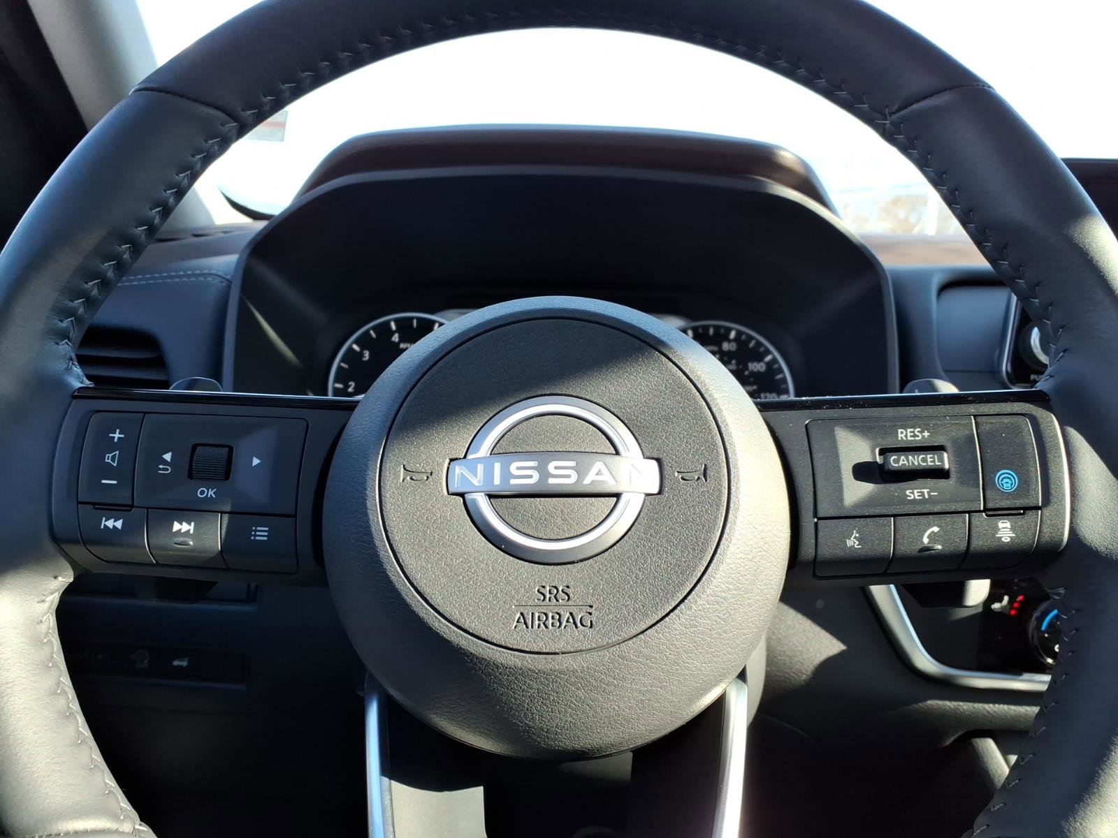 Used 2023 Nissan Rogue SV w/ SV Premium B Package image 28