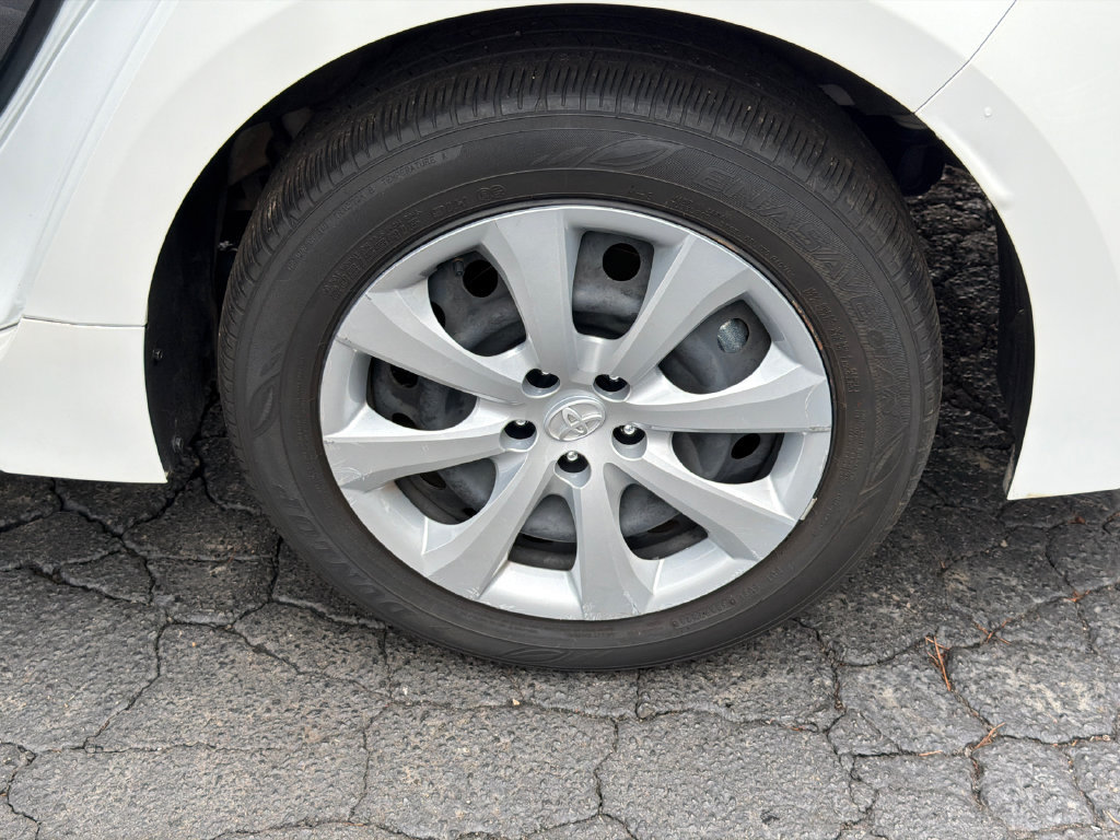 Used 2023 Toyota Corolla LE FWD image 23